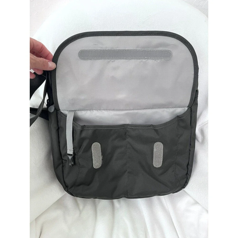 Lowepro StreamLine 250 Multi-Device Camera Shoulder Bag - Grey